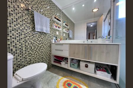 Apartamento à venda com 134m², 4 quartos e 2 vagasBanheiro 1 