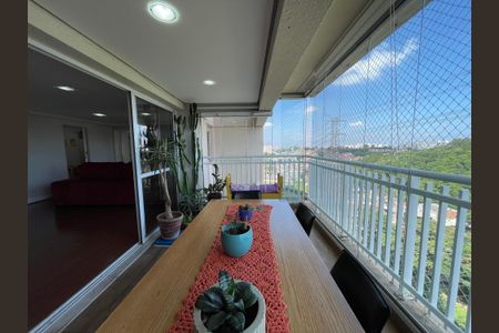 Apartamento à venda com 134m², 4 quartos e 2 vagasVaranda