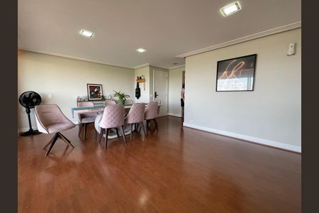 Apartamento à venda com 134m², 4 quartos e 2 vagasSala