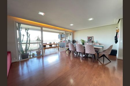 Apartamento à venda com 134m², 4 quartos e 2 vagasSala