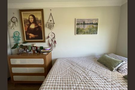 Apartamento à venda com 134m², 4 quartos e 2 vagasQuarto 2