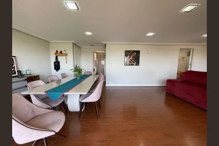 Apartamento à venda com 134m², 4 quartos e 2 vagasSala
