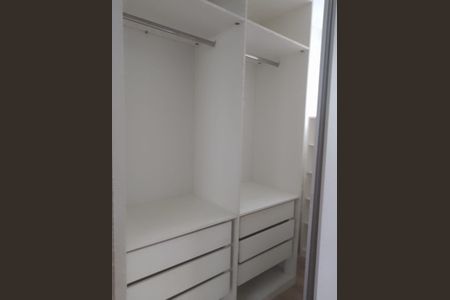 Apartamento à venda com 42m², 1 quarto e sem vagaCloset