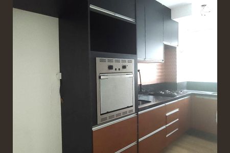 Cozinha de apartamento à venda com 1 quarto, 42m² em Jardim do Lago, Osasco