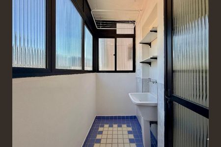 Apartamento à venda com 60m², 1 quarto e 1 vagaÁrea de Serviço