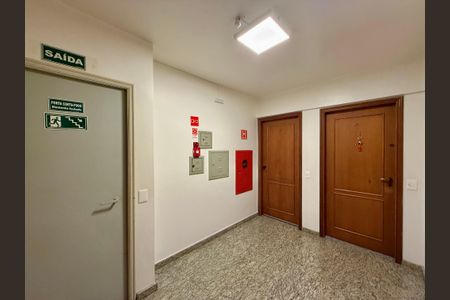 Apartamento à venda com 60m², 1 quarto e 1 vagaHall Apartamento