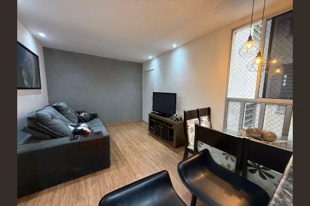 Apartamento à venda com 2 quartos, 42m² em Alípio de Melo, Belo Horizonte