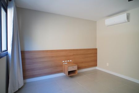 Sala de apartamento para alugar com 1 quarto, 27m² em Boa Vista, Porto Alegre