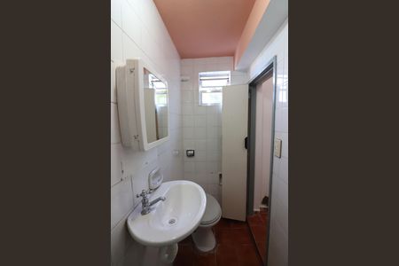 Banheiro Social de casa para alugar com 1 quarto, 45m² em Ferrazópolis, São Bernardo do Campo