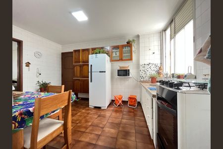 Cozinha de apartamento à venda com 3 quartos, 100m² em Pinheiros, São Paulo