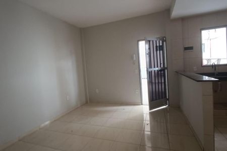Sala de casa para alugar com 1 quarto, 70m² em Centro, Duque de Caxias