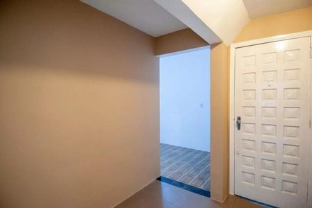 Sala de apartamento para alugar com 2 quartos, 43m² em Petrópolis, Porto Alegre