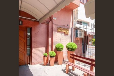 Apartamento para alugar com 43m², 2 quartos e sem vagaFachada