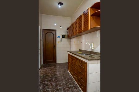 Apartamento à venda com 117m², 2 quartos e 1 vaga Apartamento à venda com 117m², 2 quartos e 1 vagaCozinha