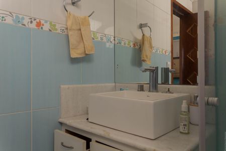 Apartamento para alugar com 57m², 2 quartos e 1 vagaBanheiro