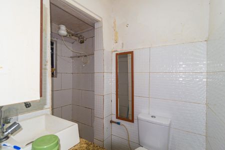 Banheiro de casa de condomínio para alugar com 1 quarto, 60m² em Brás, São Paulo