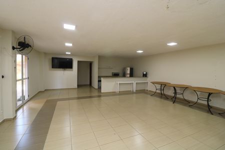 Apartamento para alugar com 46m², 2 quartos e 1 vagaÁrea comum - Salão de festas
