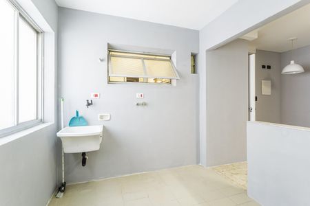 Apartamento à venda com 116m², 3 quartos e 1 vagaÁrea de Serviço