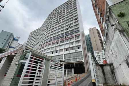 Apartamento para alugar com 60m², 2 quartos e 1 vaga Apartamento para alugar com 60m², 2 quartos e 1 vagaFachada