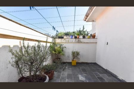 Casa para alugar com 191m², 3 quartos e 2 vagas Casa para alugar com 191m², 3 quartos e 2 vagasÁrea externa