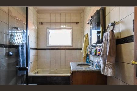 Casa para alugar com 191m², 3 quartos e 2 vagas Casa para alugar com 191m², 3 quartos e 2 vagasBanheiro