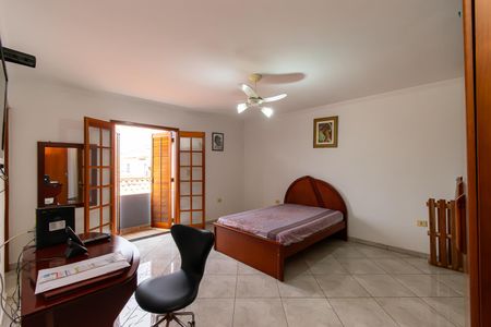 Casa para alugar com 196m², 3 quartos e 3 vagasSuíte