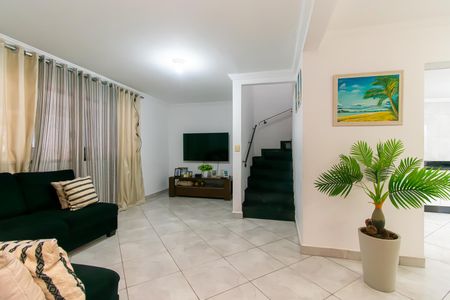 Sala de casa para alugar com 3 quartos, 196m² em Parque Residencial Oratorio, São Paulo