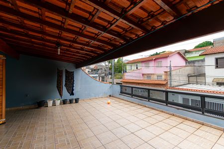 Casa para alugar com 196m², 3 quartos e 3 vagasQuarto 2 - Varanda