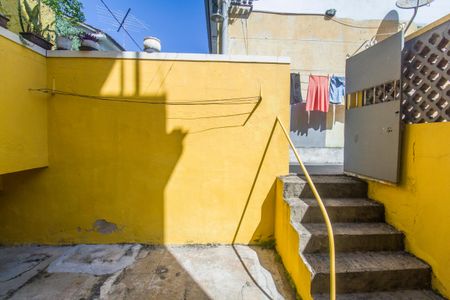 Casa para alugar com 78m², 2 quartos e 1 vagaQuintal