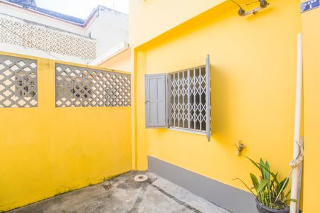 Casa para alugar com 78m², 2 quartos e 1 vagaQuintal