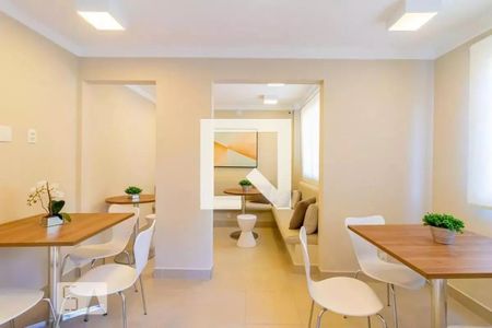 Apartamento para alugar com 41m², 2 quartos e sem vaga Apartamento para alugar com 41m², 2 quartos e sem vagaÁrea comum - Salão de festas