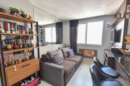 Sala de apartamento para alugar com 2 quartos, 41m² em Cambuci, São Paulo