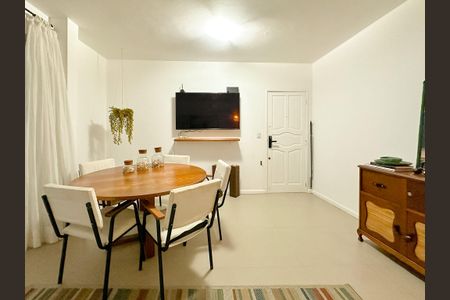 Apartamento para alugar com 100m², 2 quartos e 2 vagasSala de Jantar