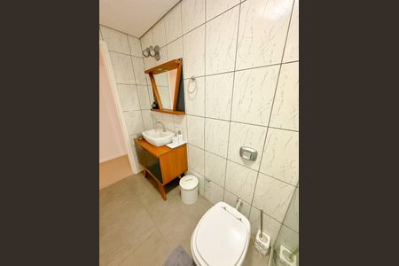 Apartamento para alugar com 100m², 2 quartos e 2 vagasBanheiro