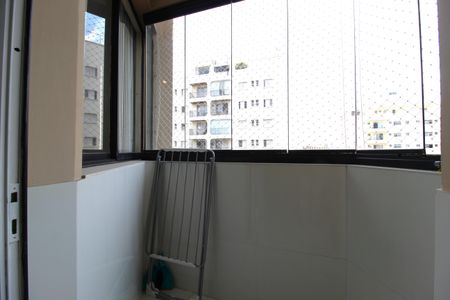 Varanda de apartamento à venda com 1 quarto, 3125m² em Indianópolis, São Paulo