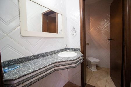 Casa para alugar com 396m², 3 quartos e 7 vagasLavabo