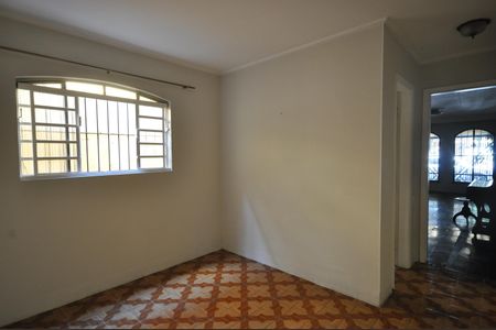 Casa à venda com 126m², 3 quartos e 2 vagasCopa