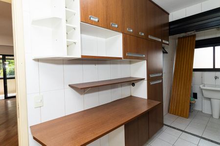 Apartamento para alugar com 87m², 2 quartos e 2 vagasCozinha