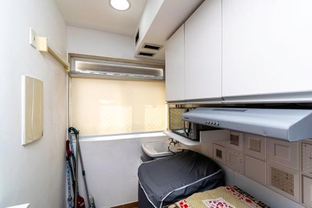 Apartamento à venda com 45m², 2 quartos e 1 vagaÁrea de Serviço