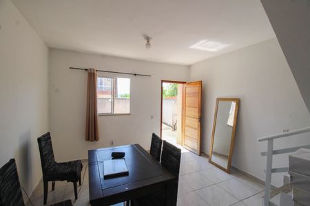 Sala de casa para alugar com 2 quartos, 15m² em Parque Sao Vicente, Belford Roxo
