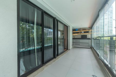 Apartamento à venda com 94m², 2 quartos e 2 vagasVaranda