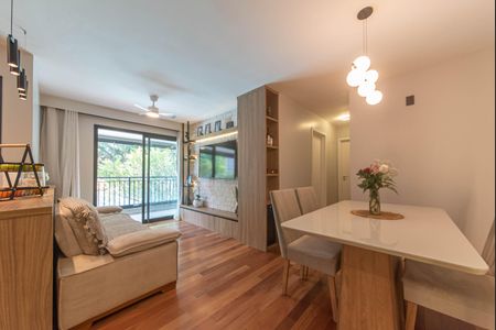 Sala de apartamento à venda com 2 quartos, 94m² em Vila Cordeiro, São Paulo