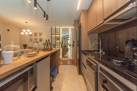 Apartamento à venda com 94m², 2 quartos e 2 vagasCozinha