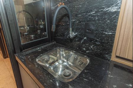 Apartamento à venda com 94m², 2 quartos e 2 vagasLavanderia