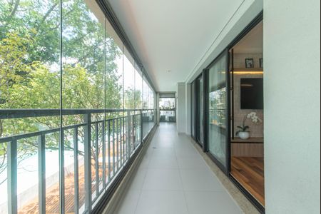 Apartamento à venda com 94m², 2 quartos e 2 vagasVaranda