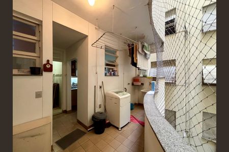 Apartamento à venda com 163m², 3 quartos e 1 vagaÁrea de serviço 