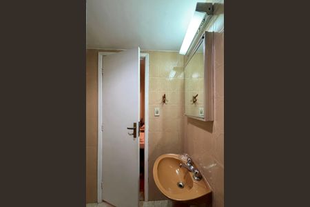 Apartamento à venda com 163m², 3 quartos e 1 vagaSuíte - banheiro