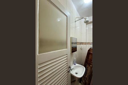 Apartamento à venda com 163m², 3 quartos e 1 vagaÁrea de serviço - banheiro