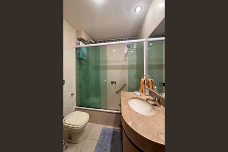 Apartamento à venda com 163m², 3 quartos e 1 vagaBanheiro social 1