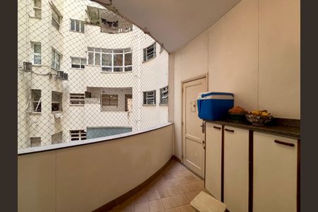 Apartamento à venda com 163m², 3 quartos e 1 vagaÁrea de serviço 